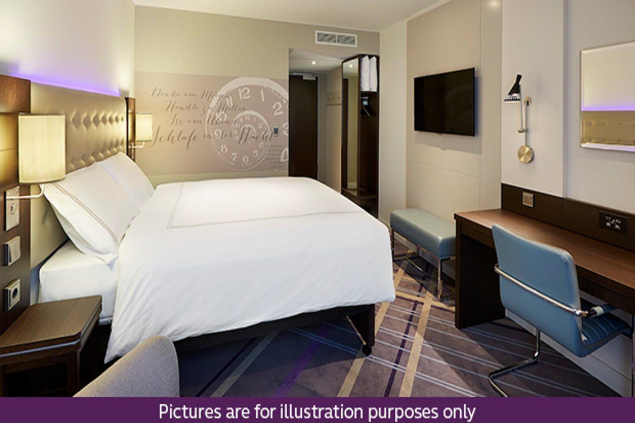 Premier Inn Saarbruecken City Congresshalle Exterior photo