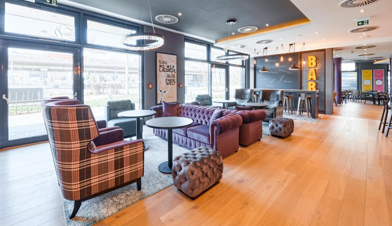 Premier Inn Saarbruecken City Congresshalle Exterior photo